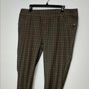 Cato Women's Checkered Chinos - Olive and Black